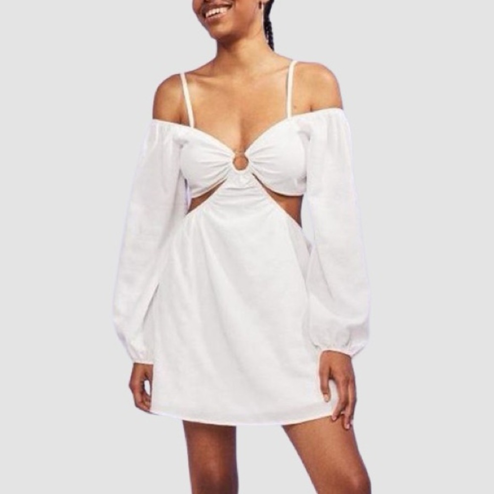 NWOT {H&M} White Short Cut-Out Dress